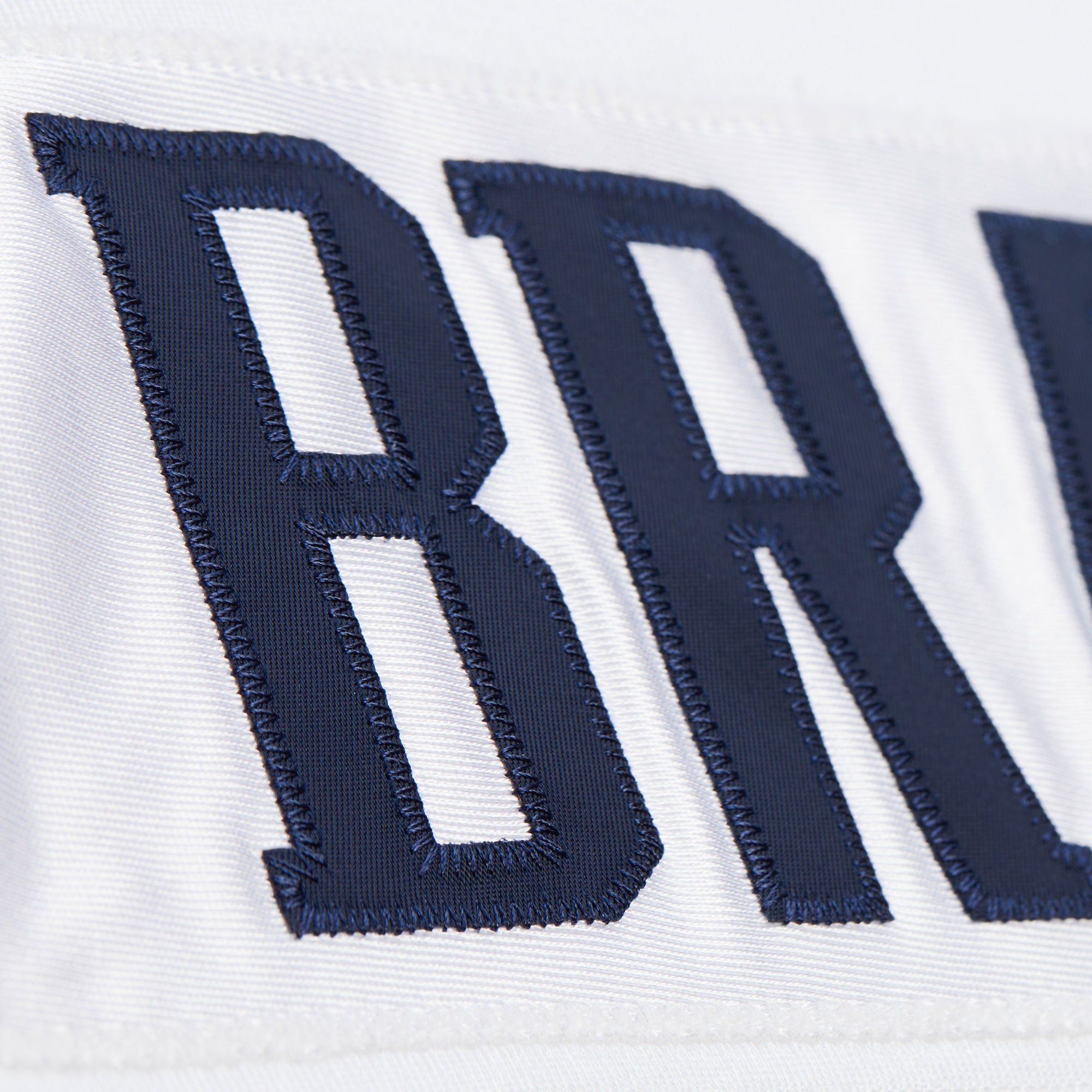 New England Patriots Tom Brady 2000 Authentic Jersey - Mitchell & Ness